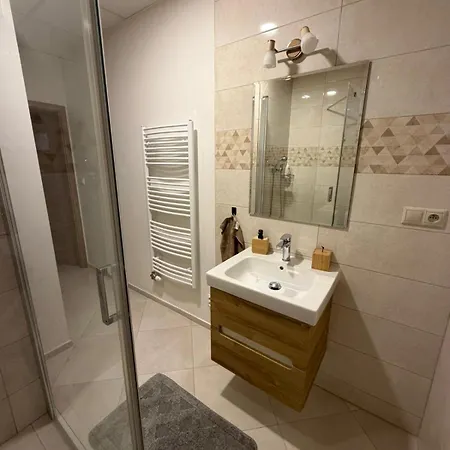 štýlový Zemplínska 2 *